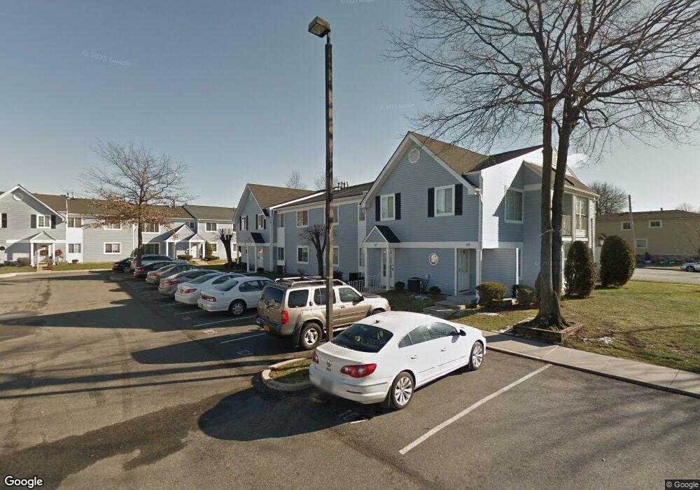 155 Gervil St unit 48, Staten Island, NY 10309 - photo 1