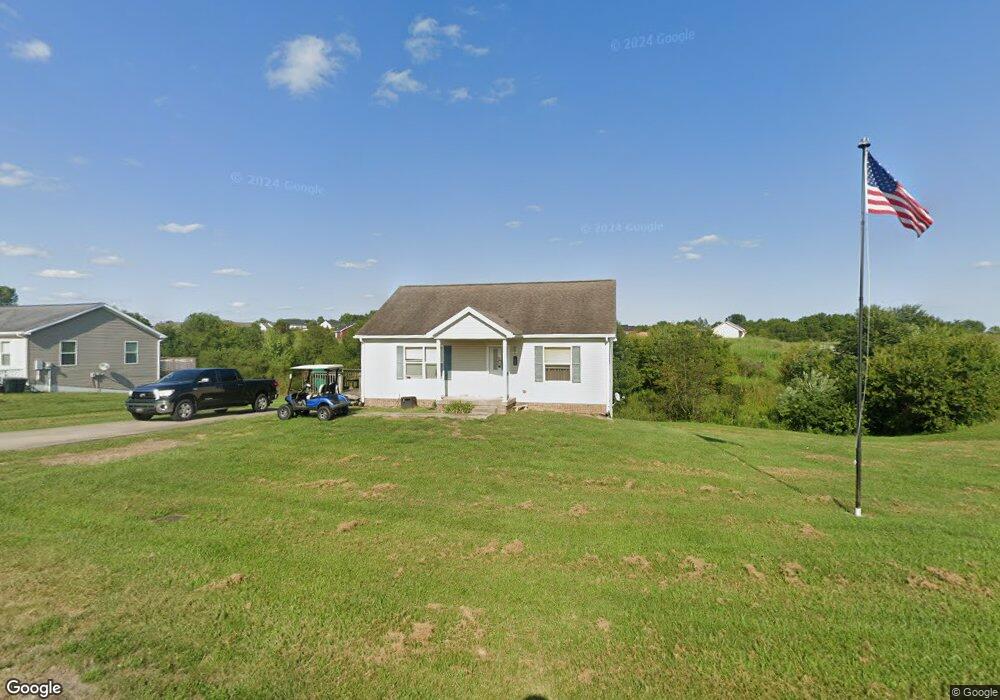 100 Apache Ct, Bloomfield, KY 40008 - photo 1