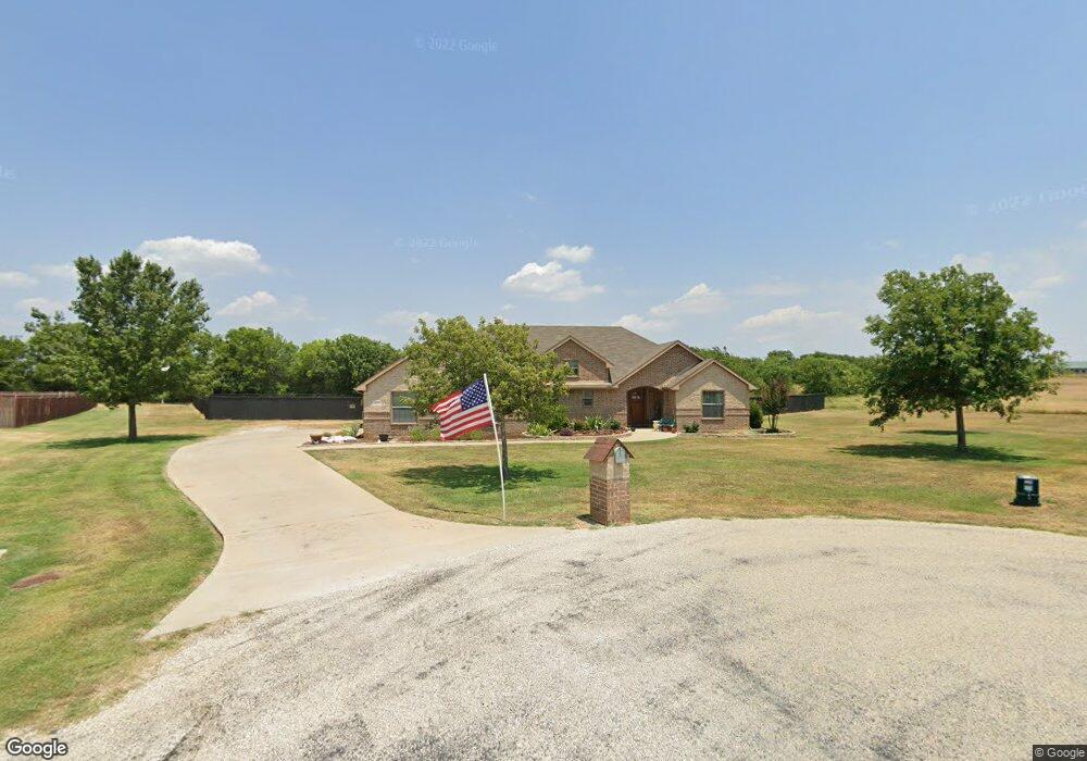 3200 Briarcliff Cir, Gainesville, TX 76240 - photo 1