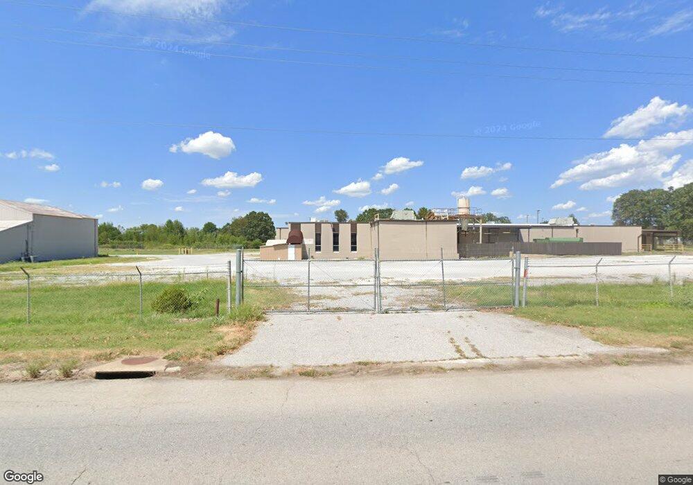 750 W 3rd St, Gentry, AR 72734 - photo 1