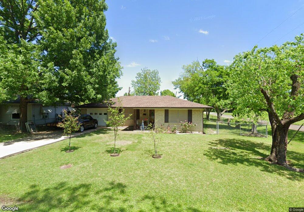 508 S Pecan St, Ennis, TX 75119 - photo 1
