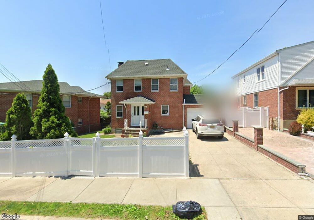 1446 139th St, Whitestone, NY 11357 - photo 1
