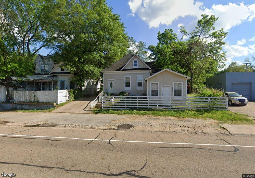 1215 W 7th St, Texarkana, TX 75501 - photo 1