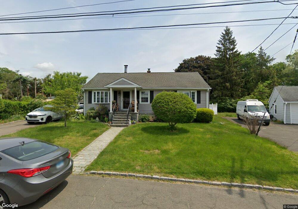 25 Crestview Dr, Bridgeport, CT 06606 - photo 1