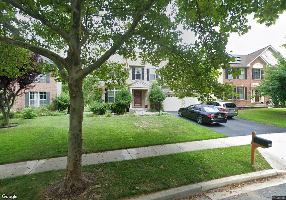 21341 Village Green Cir, Germantown, MD 20876 - photo 1