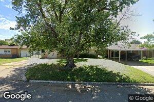 712 S Santa fe, Mooreland, OK 73852