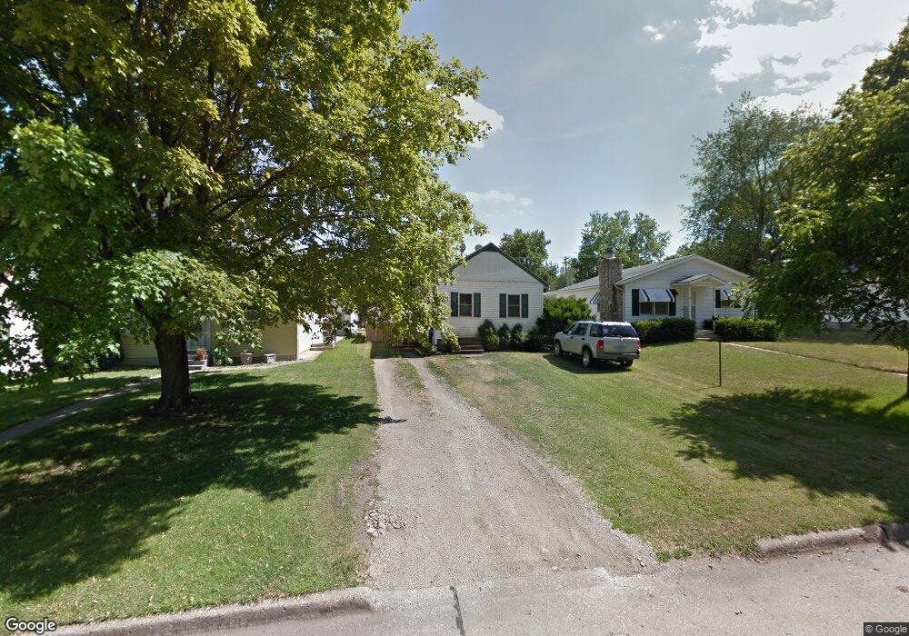 1213 18th Ave SW, Cedar Rapids, IA 52404 - photo 1