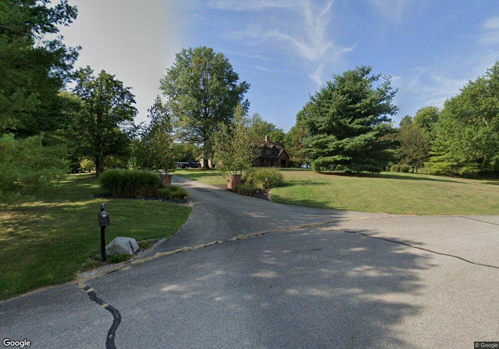 7045 W Stirrup Ln, Columbus, IN 47201 - photo 1