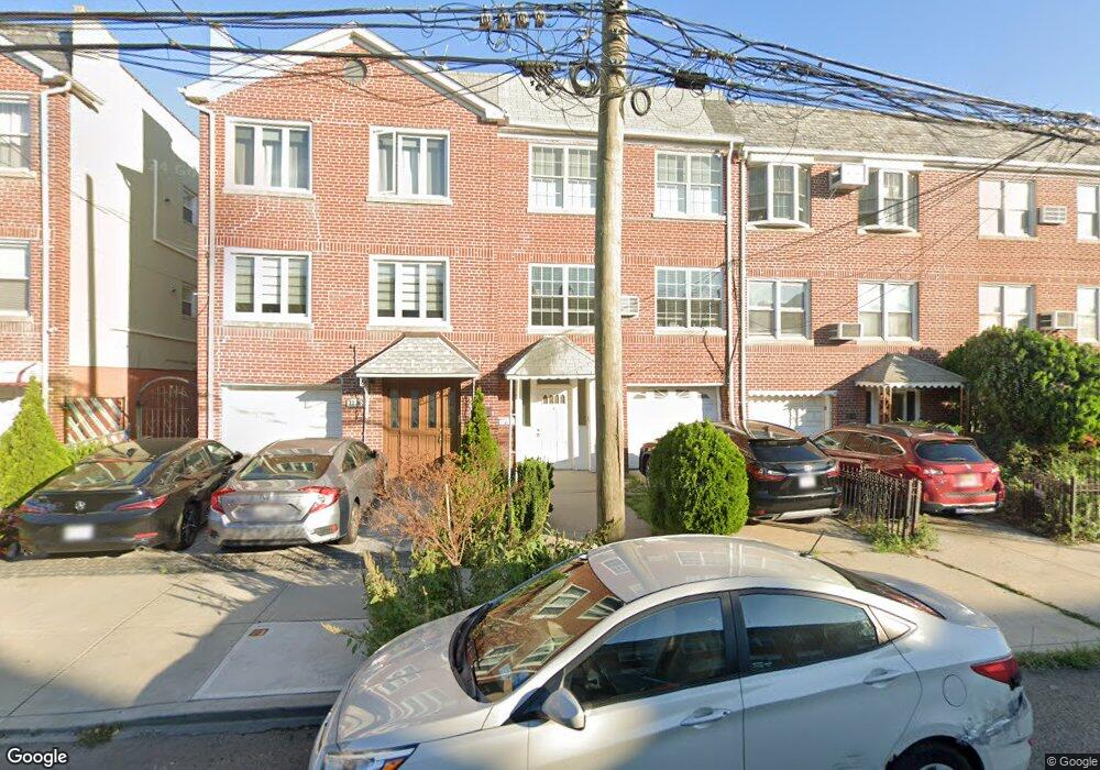 22-36 47th St unit 1, Astoria, NY 11105 - photo 1