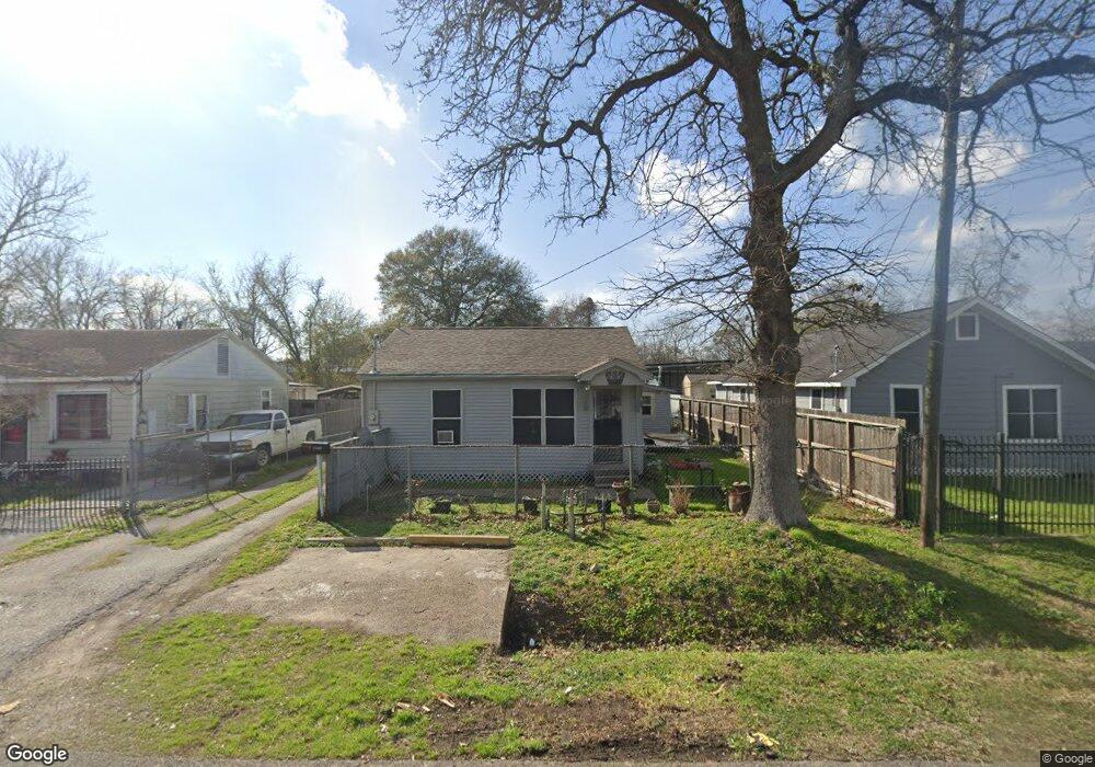 6823 Appleton St, Houston, TX 77022 - photo 1