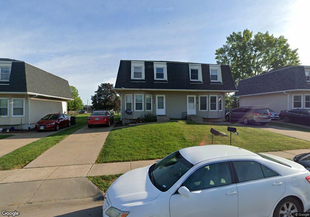 2318 W 54th St, Davenport, IA 52806 - photo 1