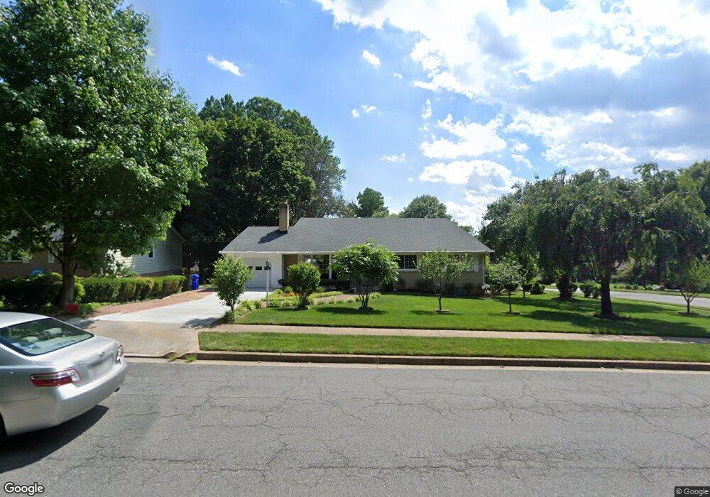 8509 Wolftrap Rd unit BASEMENT, Vienna, VA 22182 - photo 1