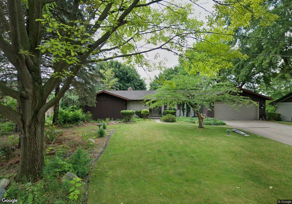 11864 Ayre Ln, Frankenmuth, MI 48734 - photo 1