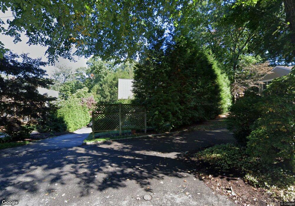 10 Lorraine Cir unit B, Waban, MA 02468 - photo 1