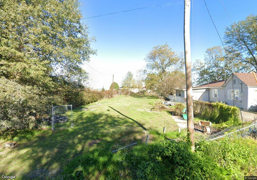 1221 E Harrison St, Stuttgart, AR 72160 - photo 1