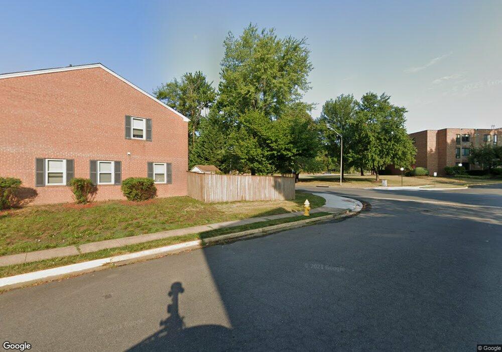 8208 Wycliffe Ct, Manassas, VA 20109 - photo 1