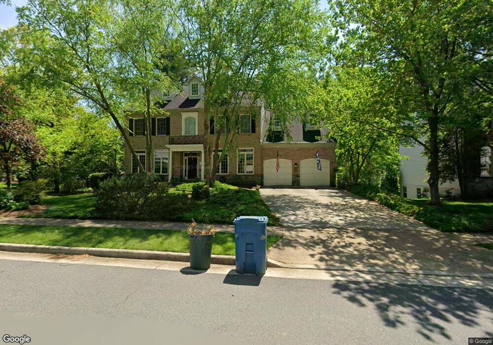 8455 Chapelwood Ct, Annandale, VA 22003 - photo 1