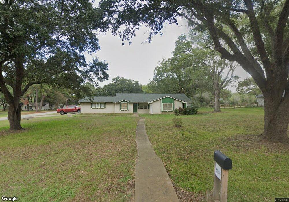 18818 Hilltop Ln, Tomball, TX 77377 - photo 1