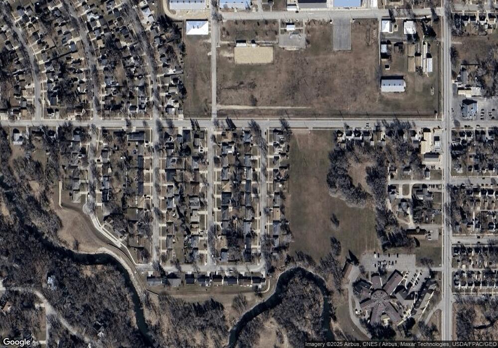 906 15th St SW, Austin, MN 55912 - photo 1