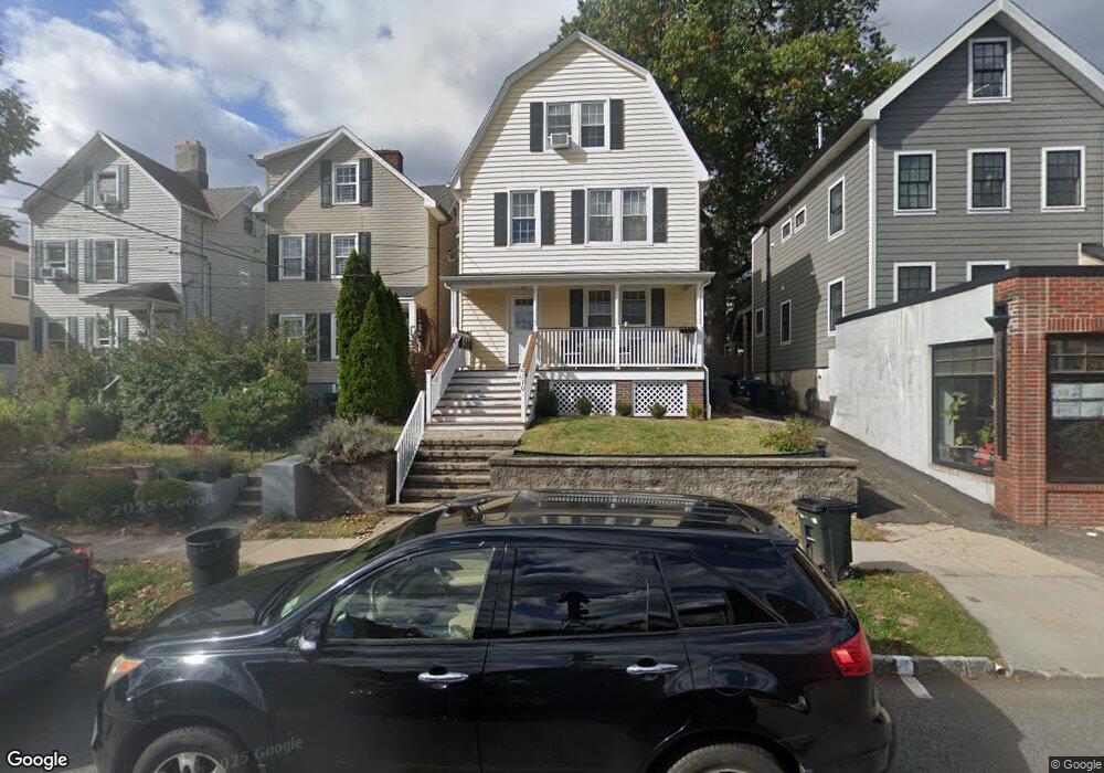 110 Forest St unit 3, Montclair, NJ 07042 - photo 1