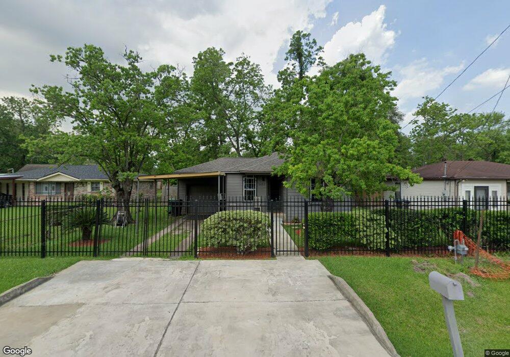 7409 Weyburn St, Houston, TX 77028 - photo 1