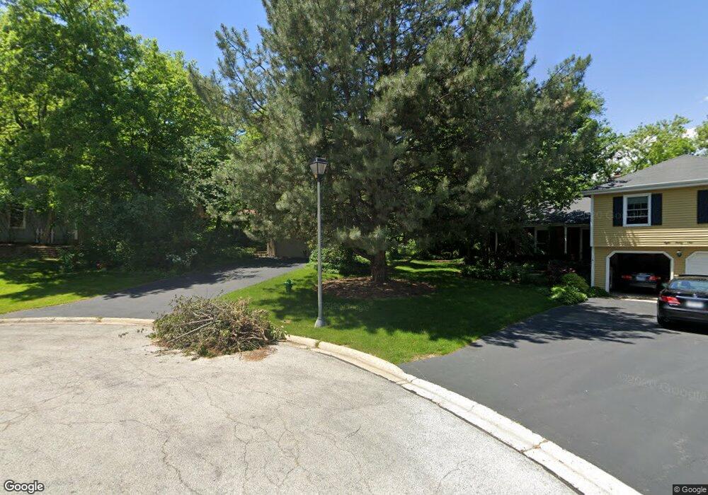 823 Greenwood Ct, Batavia, IL 60510 - photo 1