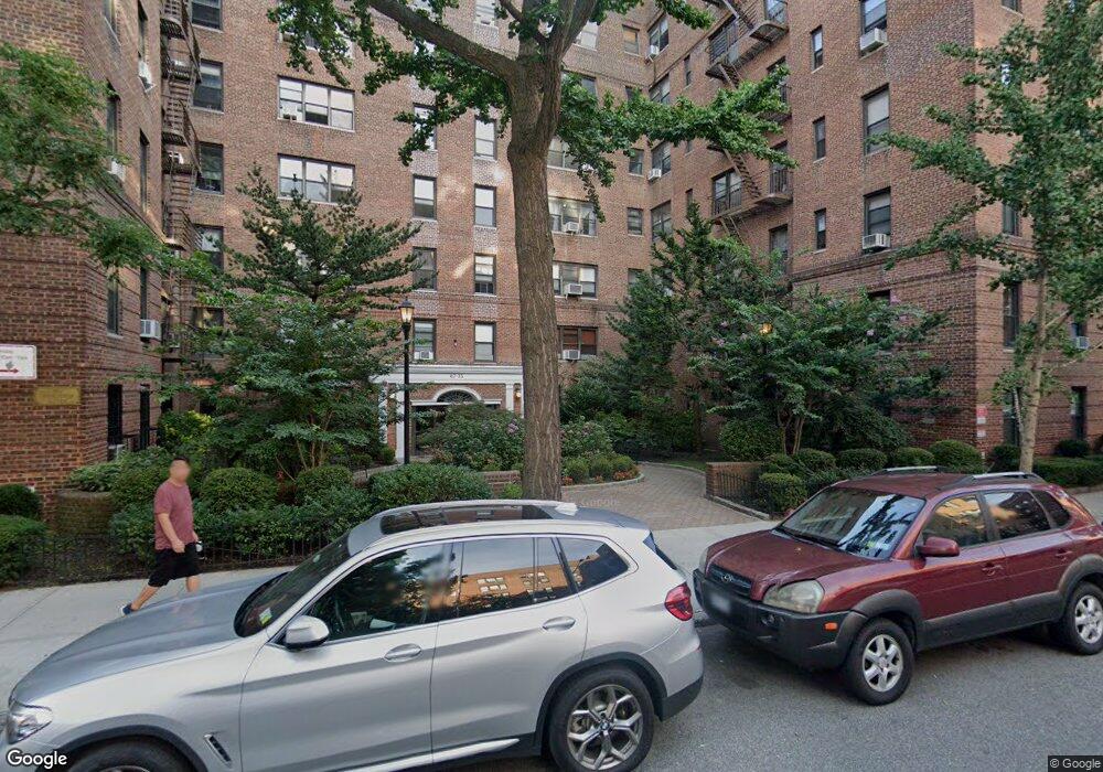 67-35 Yellowstone Blvd unit 7L, Forest Hills, NY 11375 - photo 1