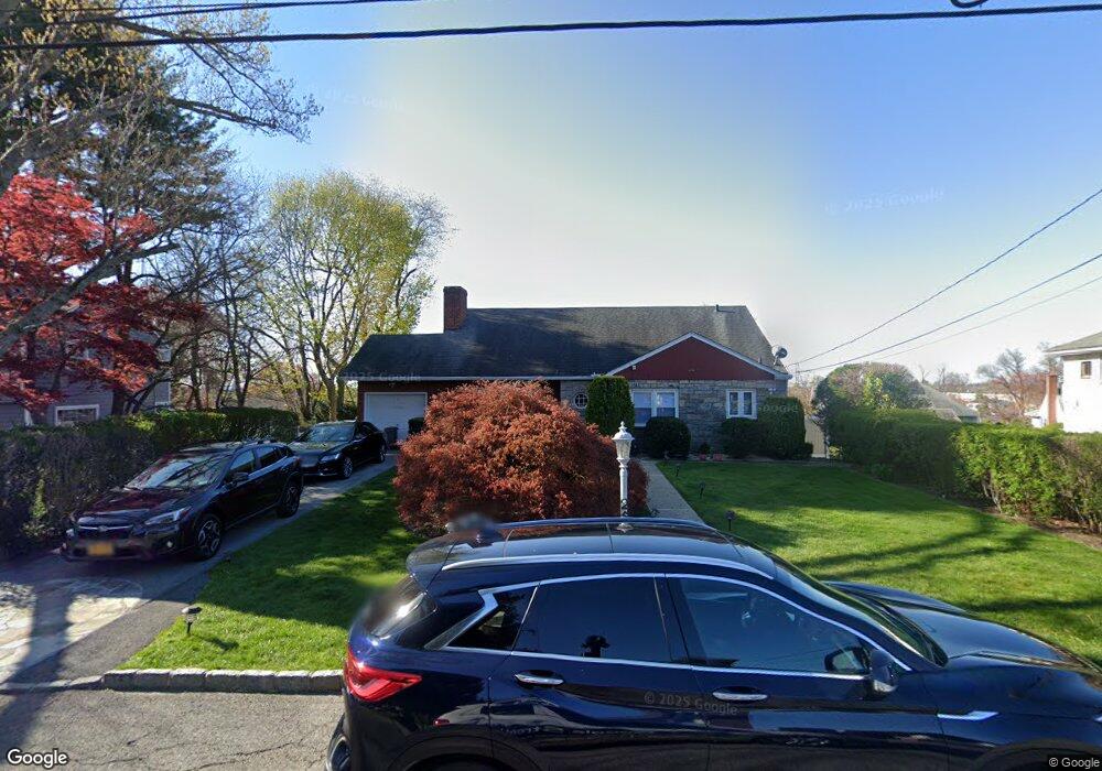 23 Windermere Dr, Yonkers, NY 10710 - photo 1