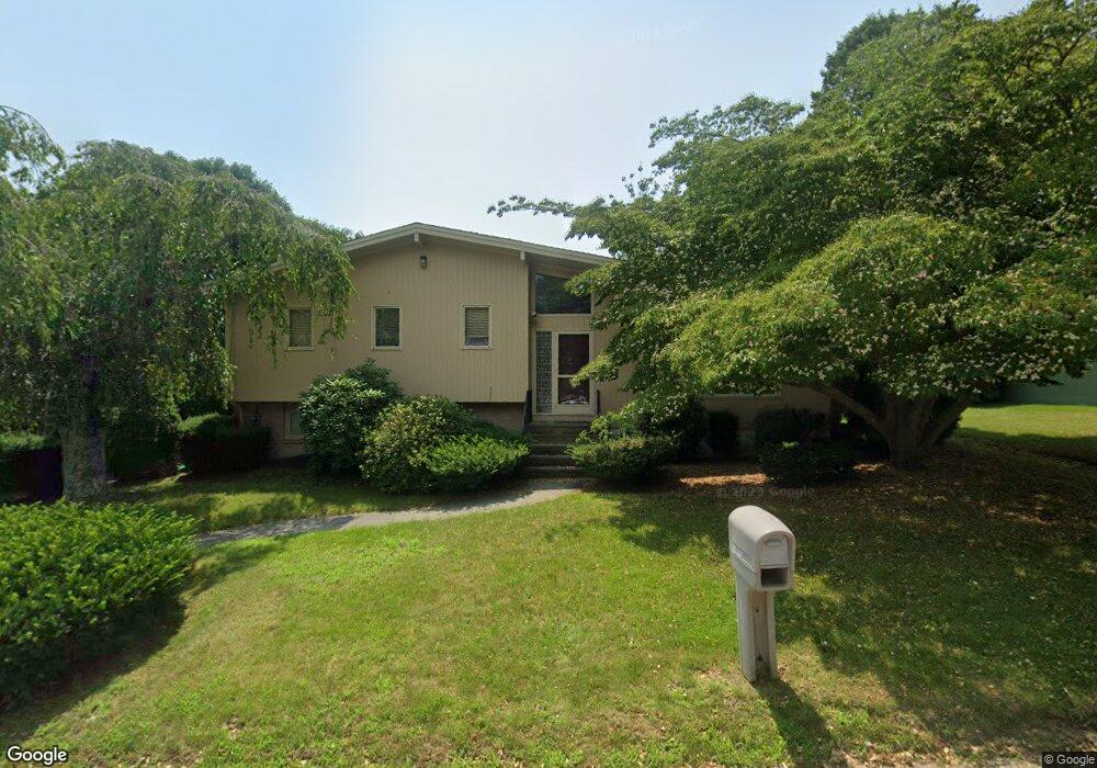 28 Maplecrest Dr, North Dartmouth, MA 02747 - photo 1