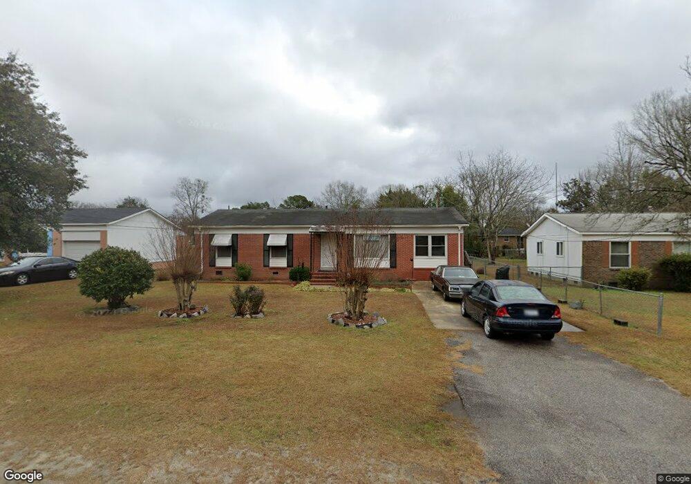 608 Lyttleton St, Camden, SC 29020 - photo 1