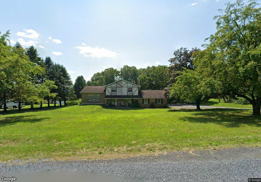 250 Laurel Dr, Lehighton, PA 18235 - photo 1