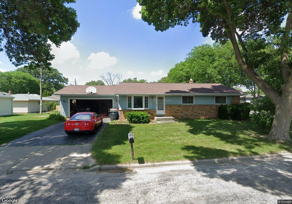 11404 W Gilbert Ave, Milwaukee, WI 53226 - photo 1