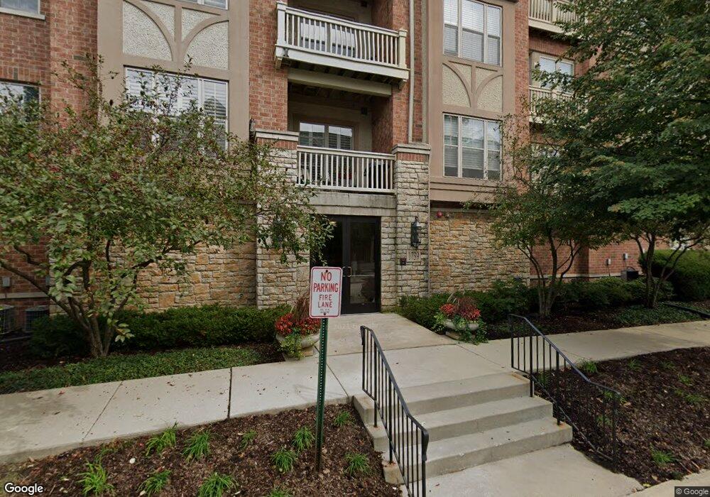 1739 Tudor Ln unit P1, Northbrook, IL 60062 - photo 1