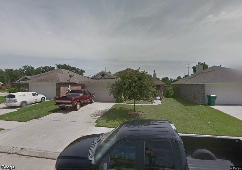 396 Henry St, Alvin, TX 77511 - photo 1