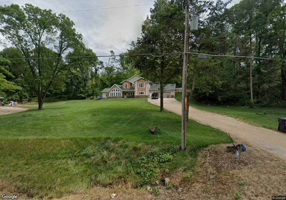 1340 Bertram Rd SE, Cedar Rapids, IA 52403 - photo 1