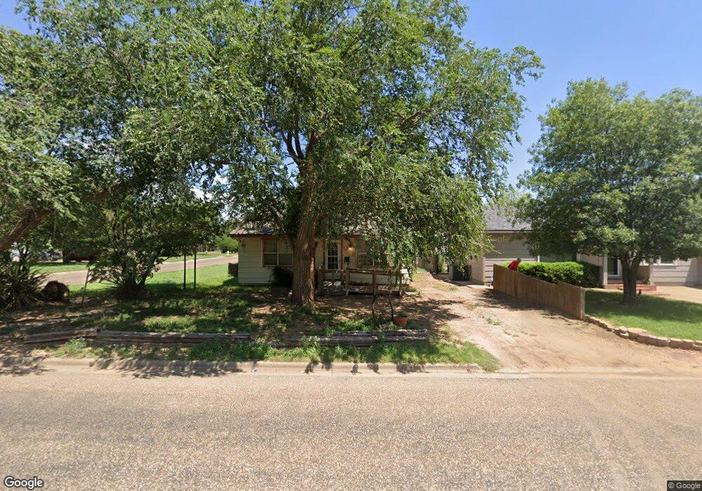 3006 W 4th St, Plainview, TX 79072 - photo 1