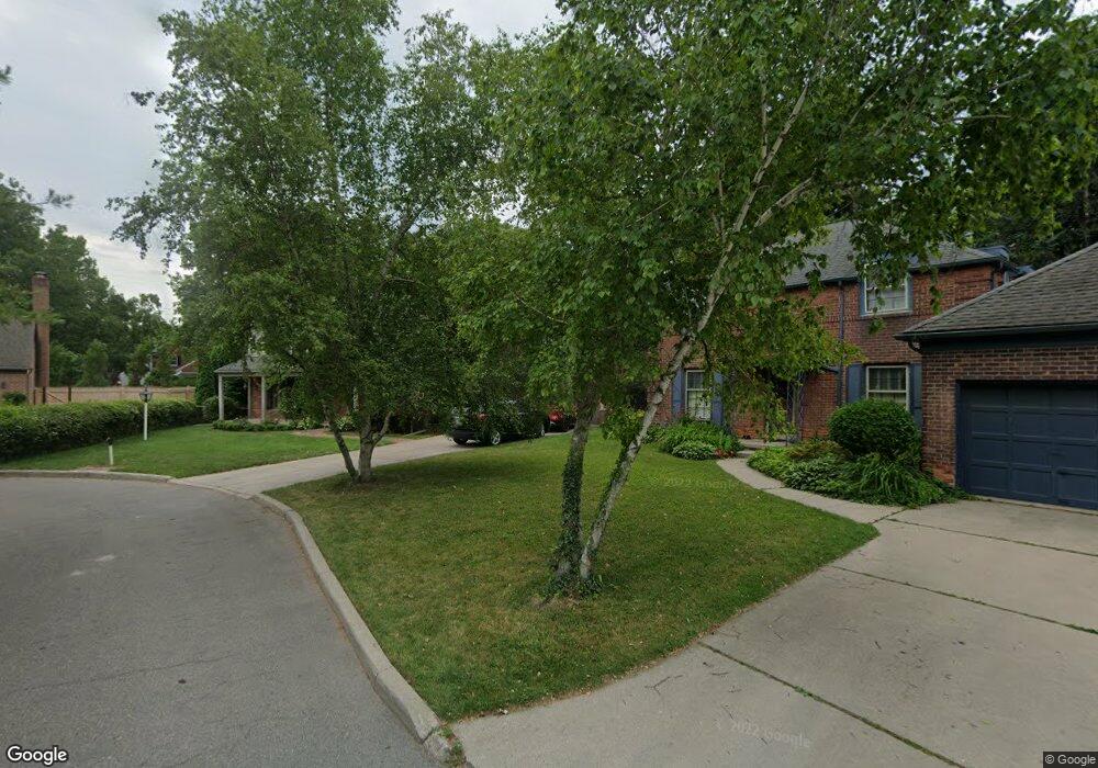 41 Pine Ct, Grosse Pointe Farms, MI 48236 - photo 1