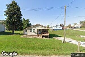 304 S Adams St, Garnavillo, IA 52049
