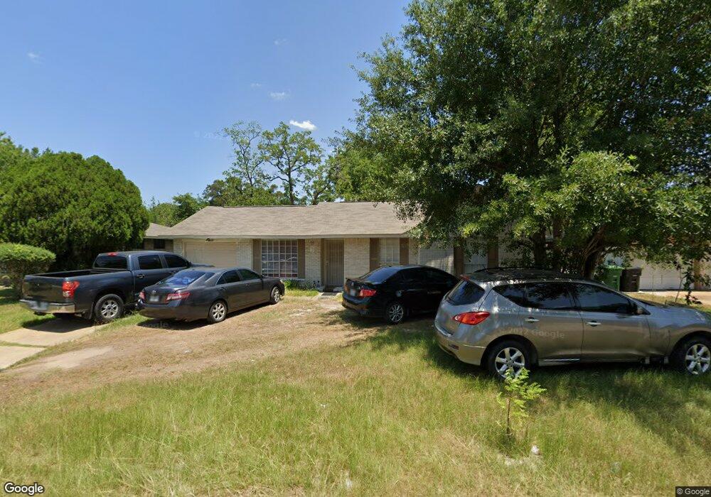 1426 Rainy River Dr, Houston, TX 77088 - photo 1