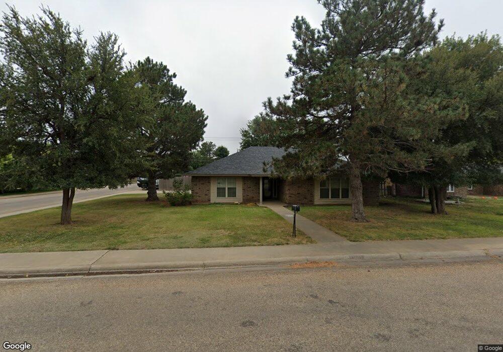 1602 NE 2nd St, Dumas, TX 79029 - photo 1