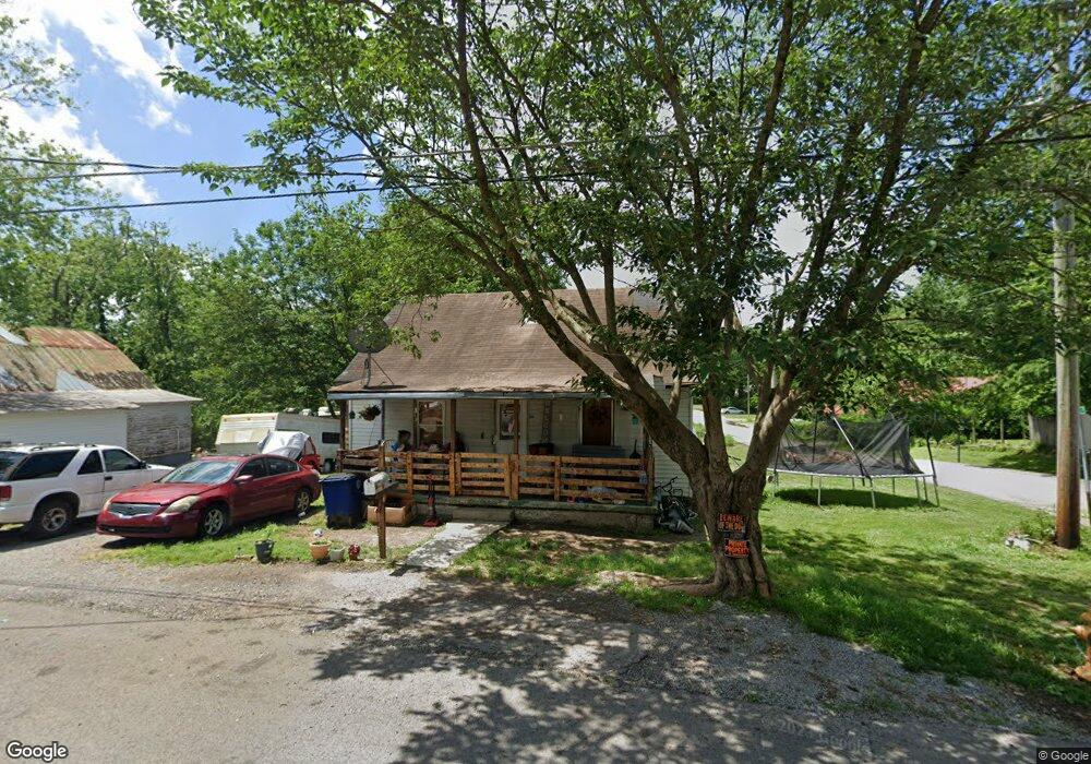 800 Landers St, Shelbyville, TN 37160 - photo 1