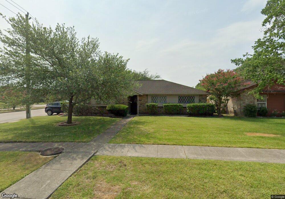 10622 Kirkdale Dr, Houston, TX 77089 - photo 1