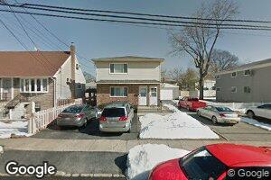 34 Marwood Rd N Unit 2nd Fl, Port Washington, NY 11050