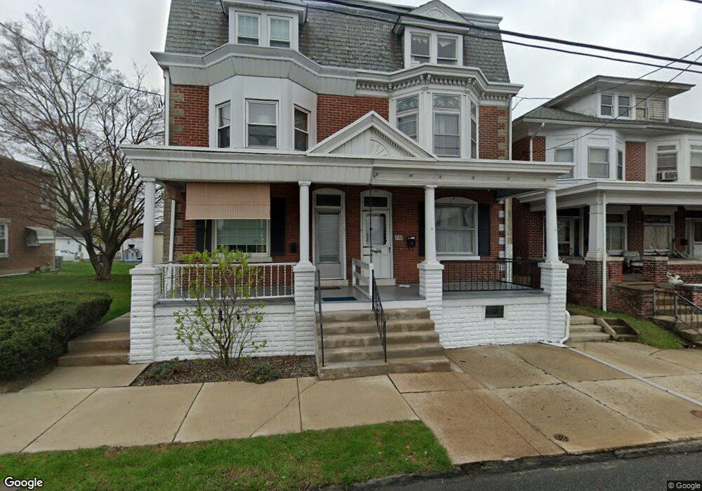 722 E Philadelphia Ave, Boyertown, PA 19512 - photo 1