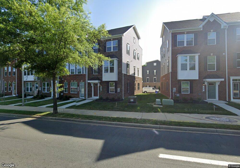 8220 Goldstone Ct, Hyattsville, MD 20785 - photo 1