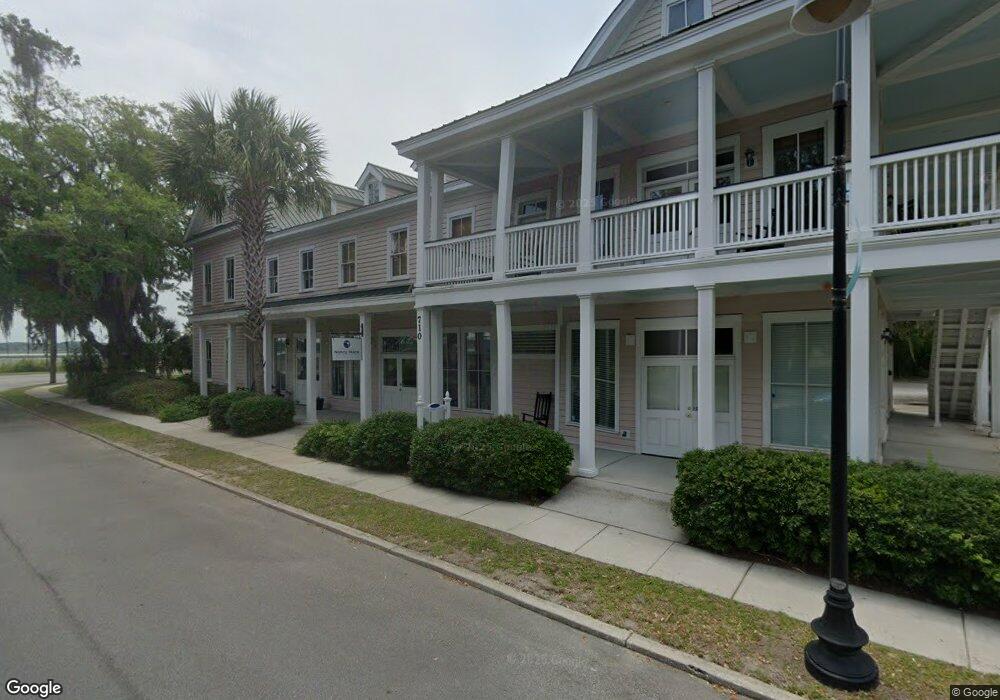 710 Boundary St unit 1e, Beaufort, SC 29902 - photo 1