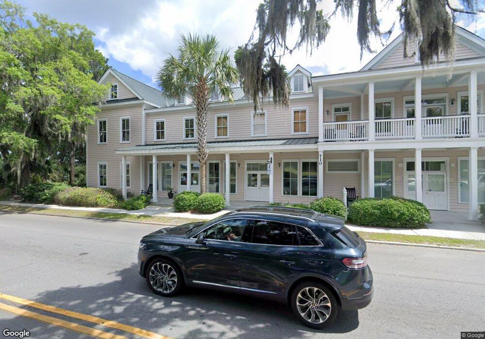 710 Boundary St unit 2 E, Beaufort, SC 29902 - photo 1