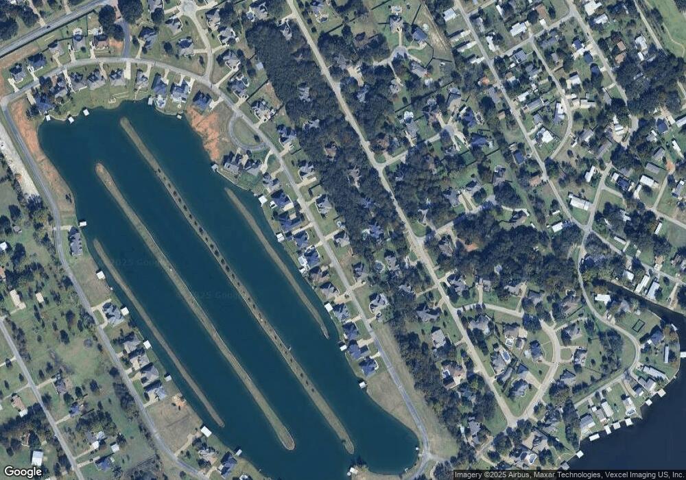 3913 Upper Lake Cir, Granbury, TX 76049 - photo 1