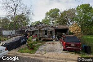 1913 15th Ave N, Columbus, MS 39701