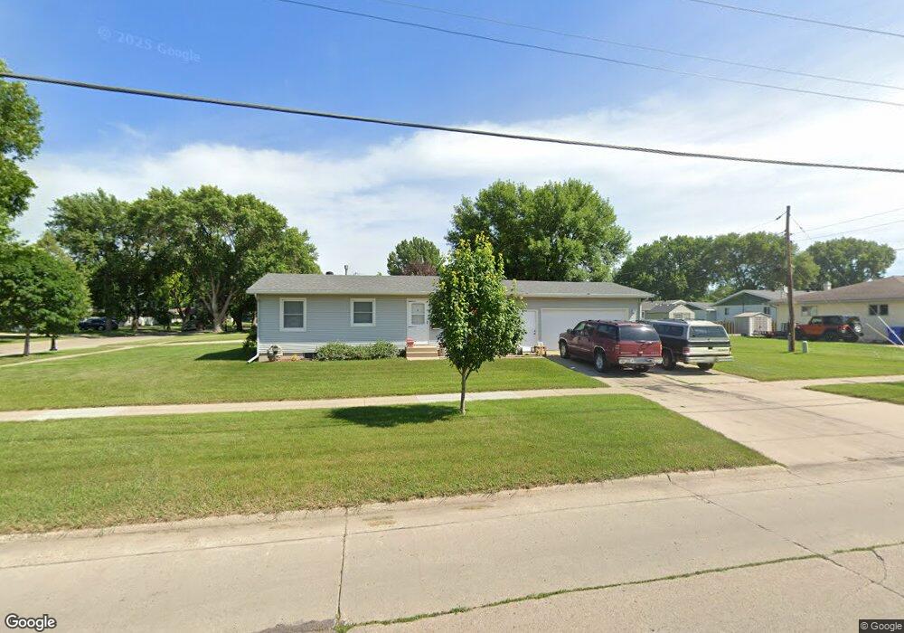 1805 15th Ave S, Fargo, ND 58103 - photo 1